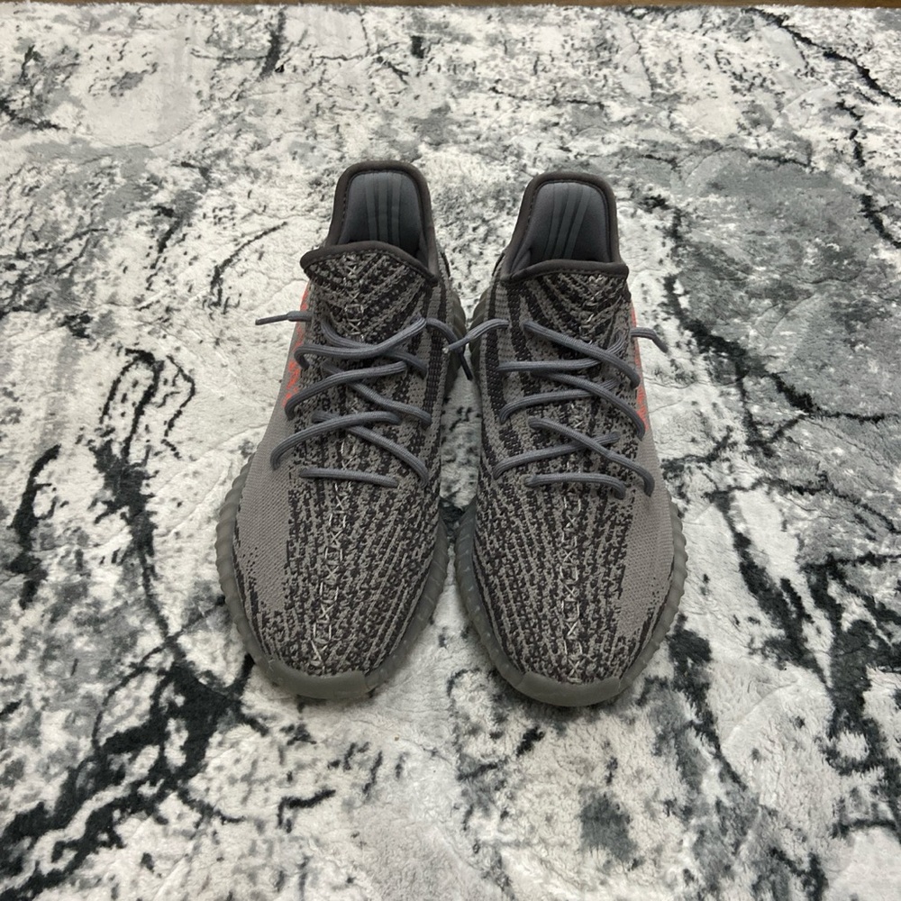 Yeezy Beluga V2